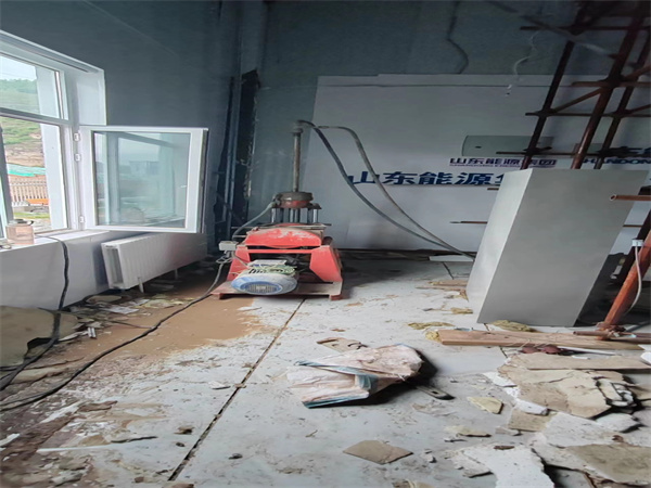 始兴地基基础下沉墙体裂缝加固注浆顶升施工